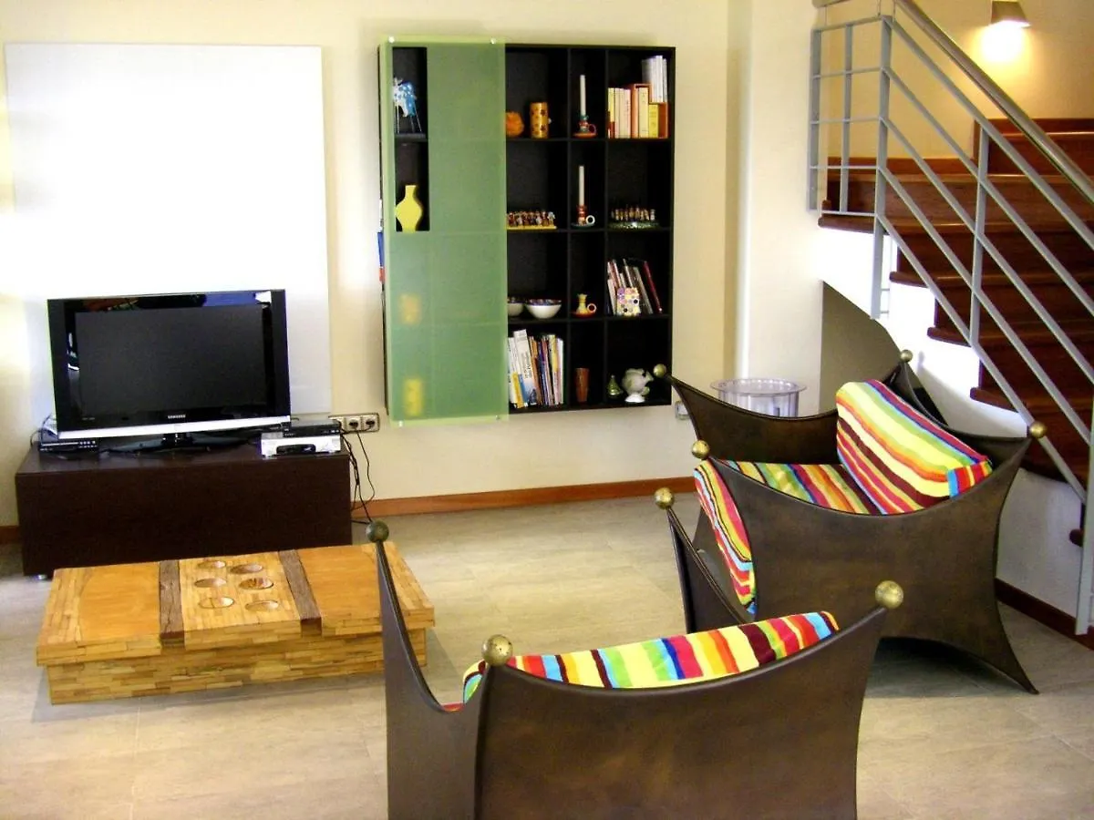 MontjoiMagnifica Casa Con Jacuzzi Y Cerca Playa Ref 160别墅 度假居 Montjoi